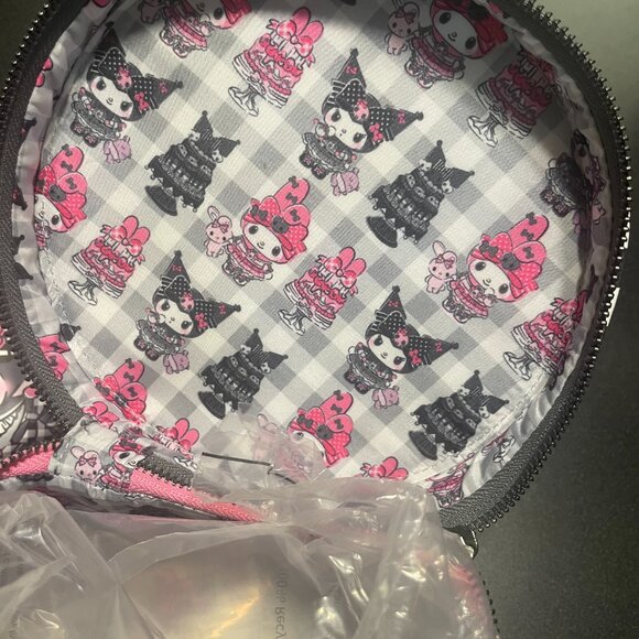 🎀🖤 NWT Loungefly Sanrio Kuromi & My Melody Cake Crossbody Bag 🖤🎀 - Picture 3 of 9